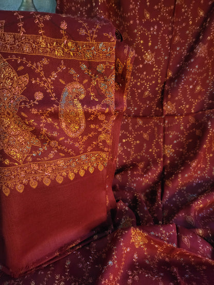 Pashmina sets : Embroidered