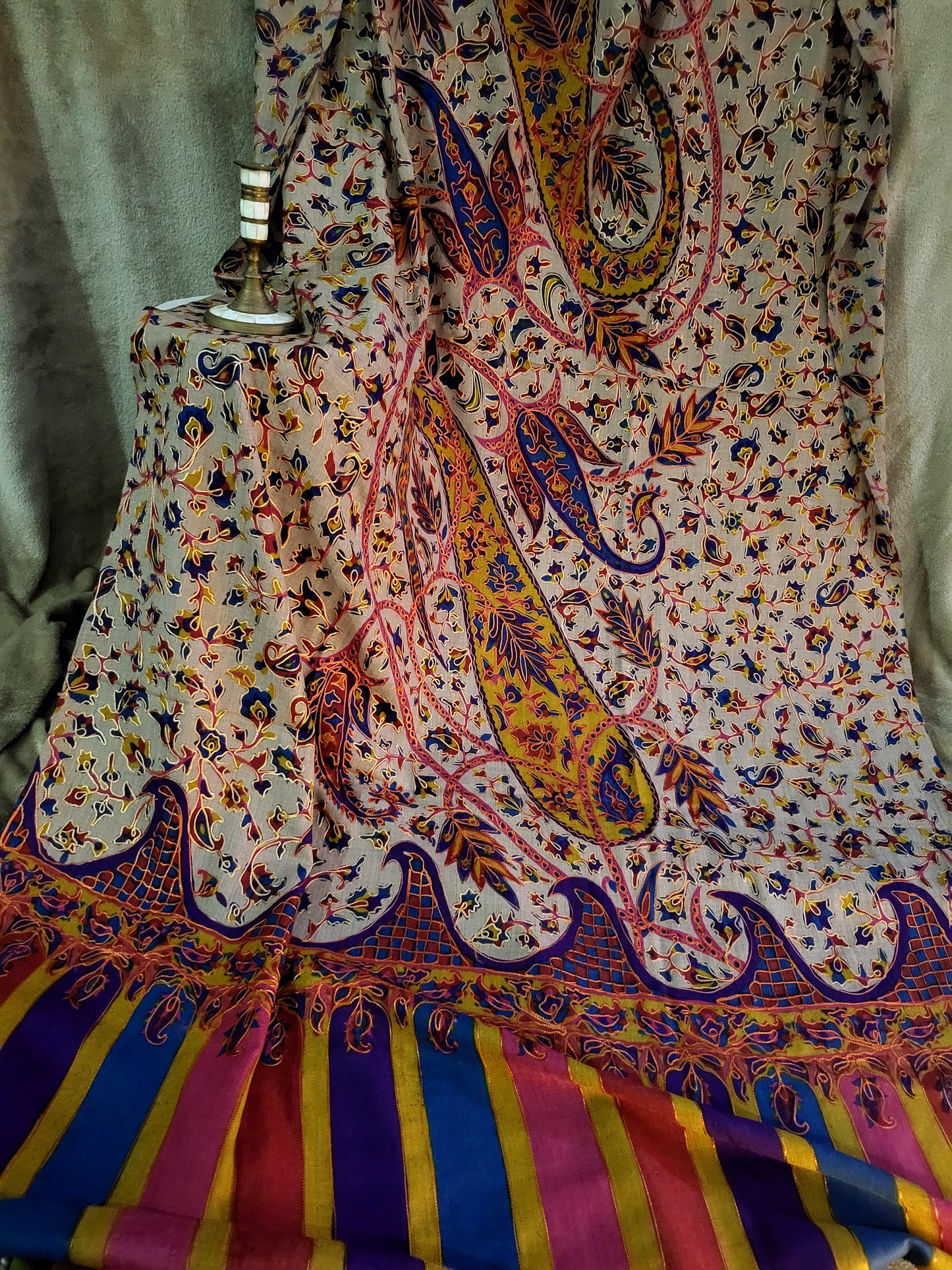 Kalamkari: Embroidered shawl