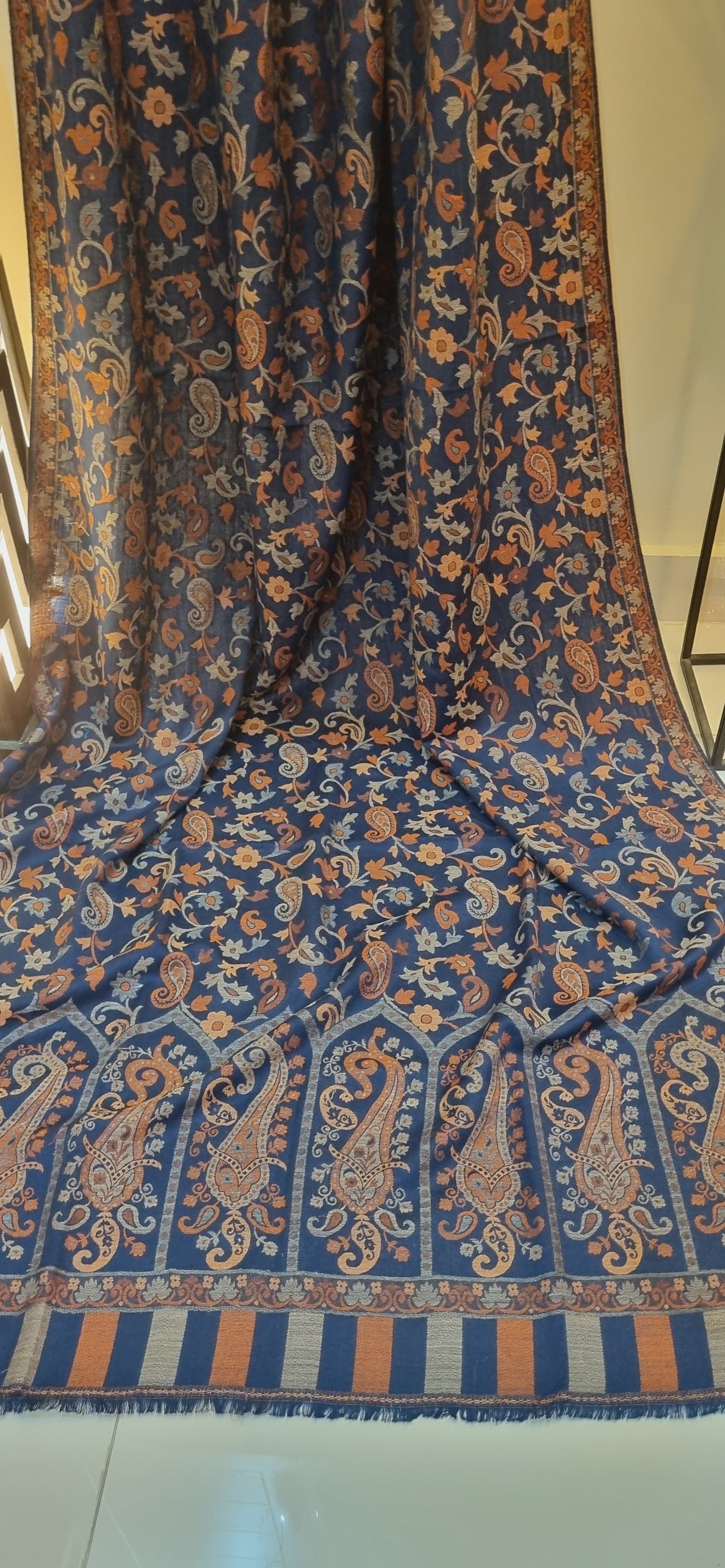 Kaani shawls: woollen pashmina
