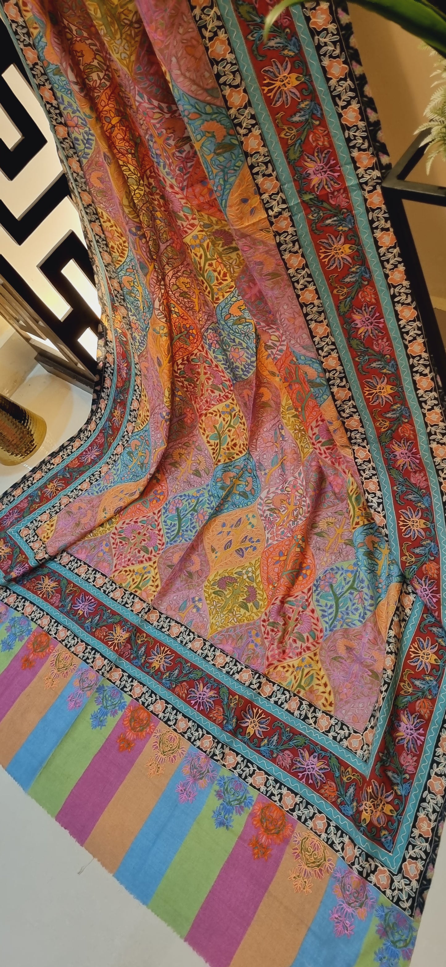 Embroidered Reelkar: shawl