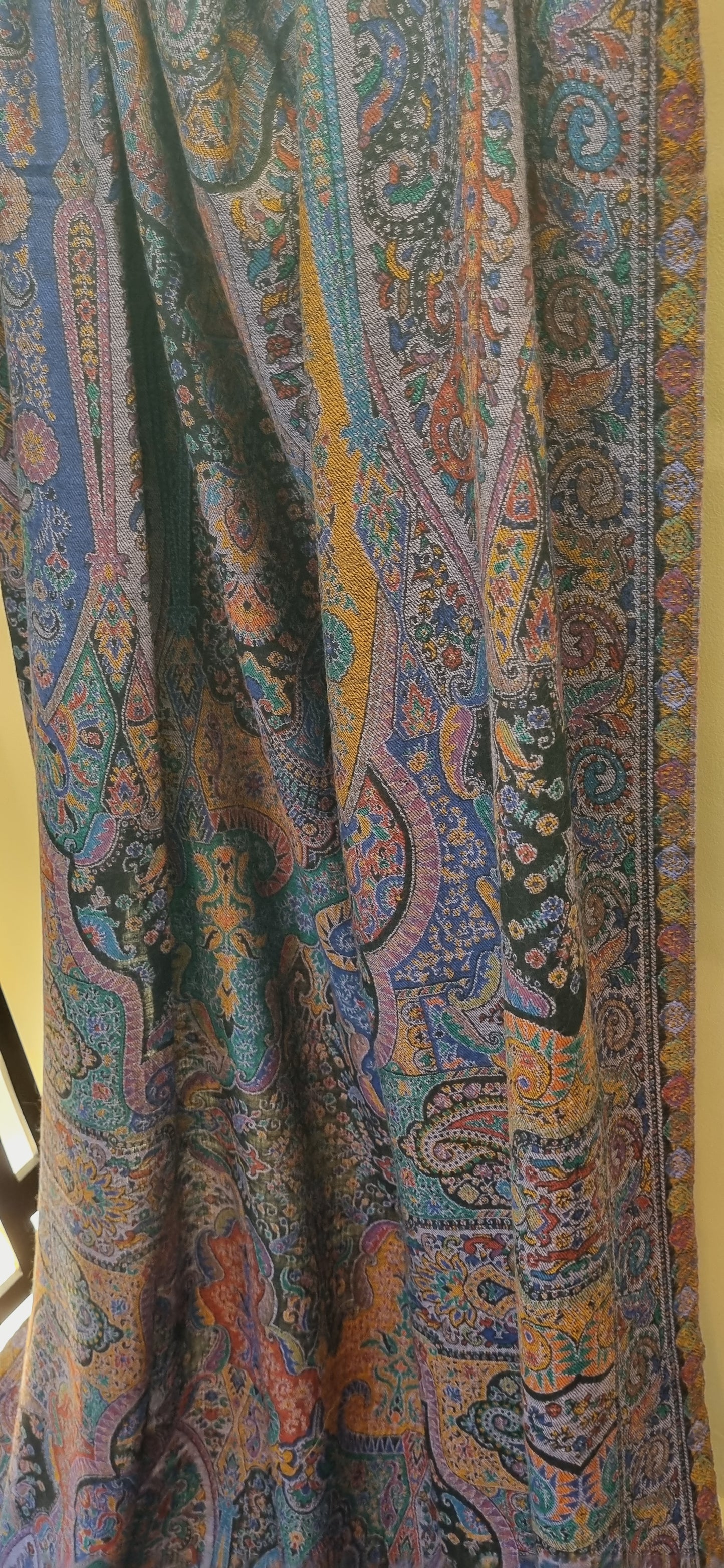 Kaani shawl: Pashmina