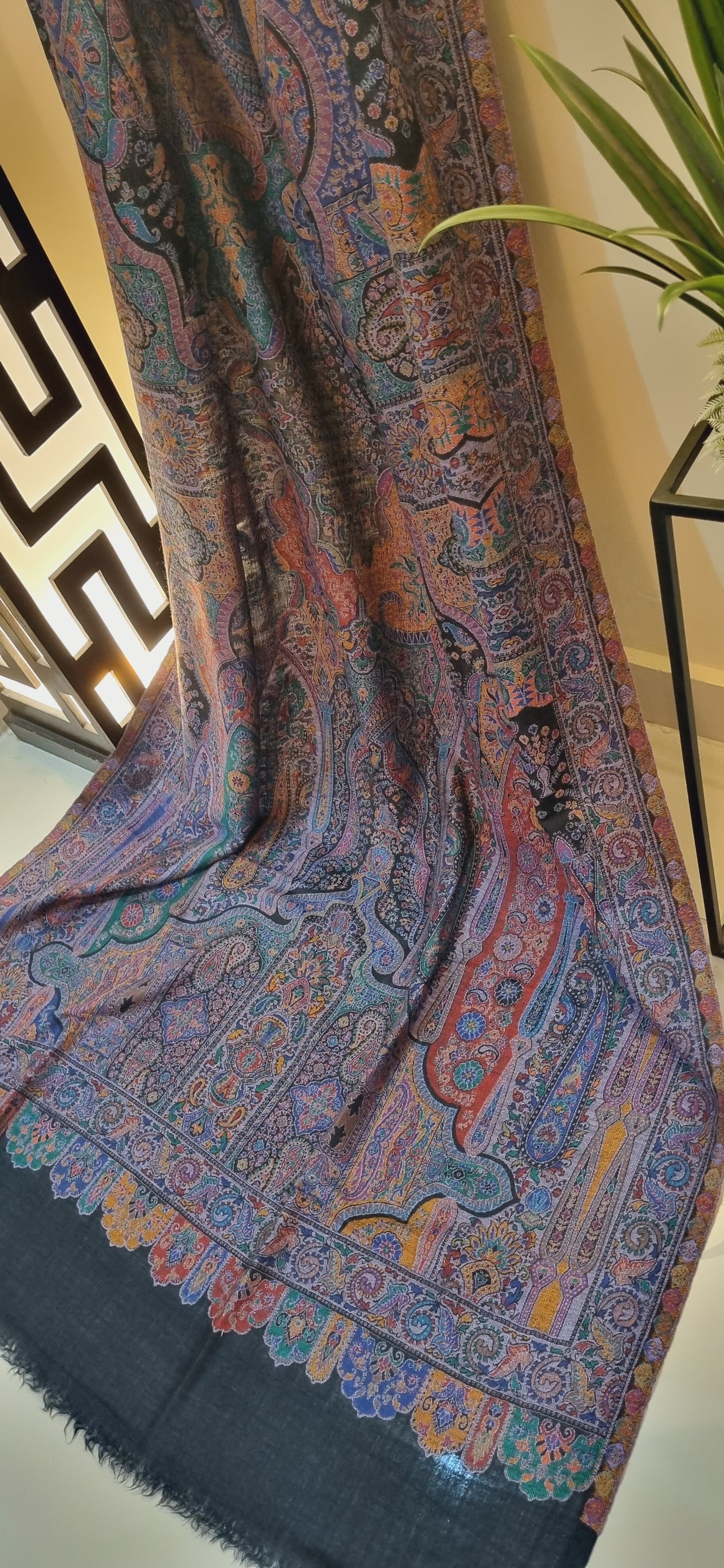 Kaani shawl: Pashmina