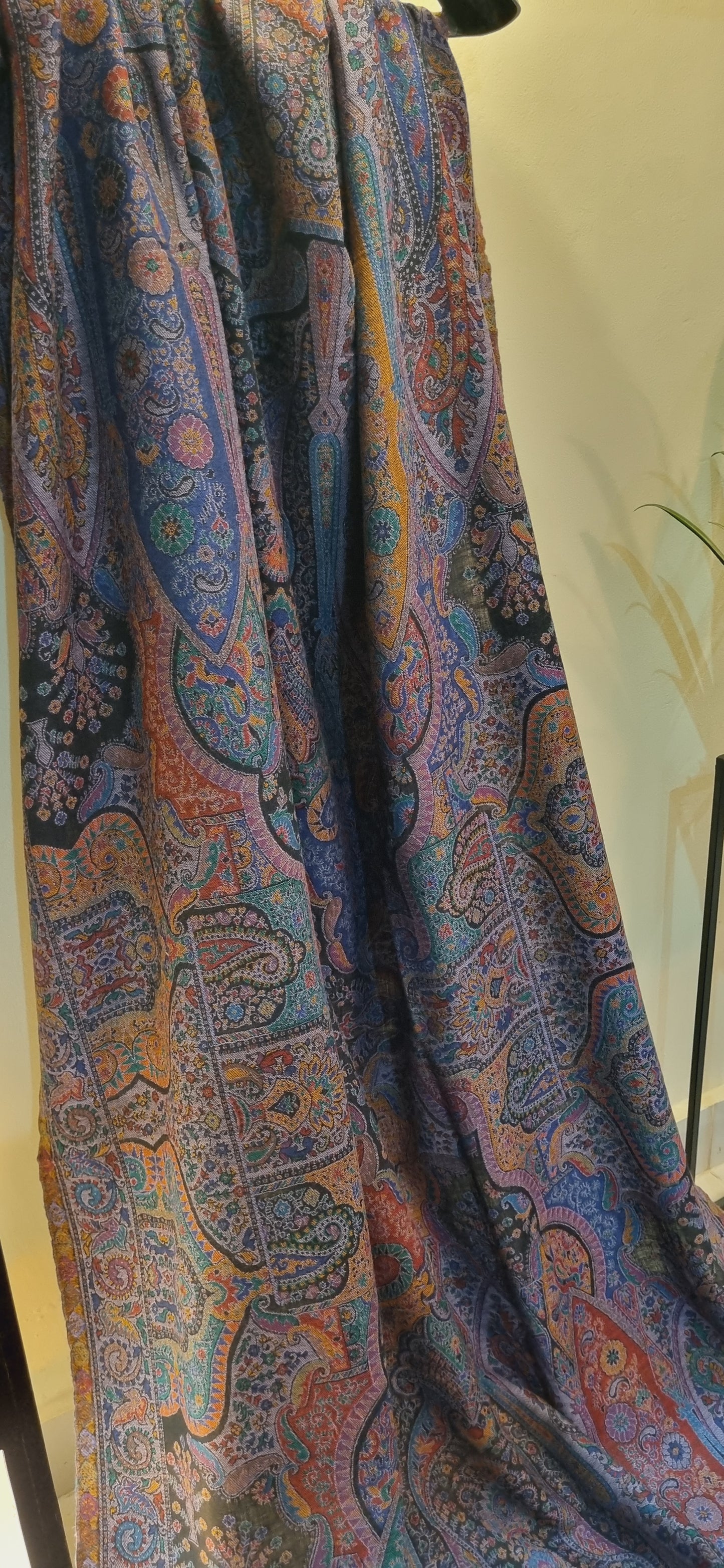 Kaani shawl: Pashmina