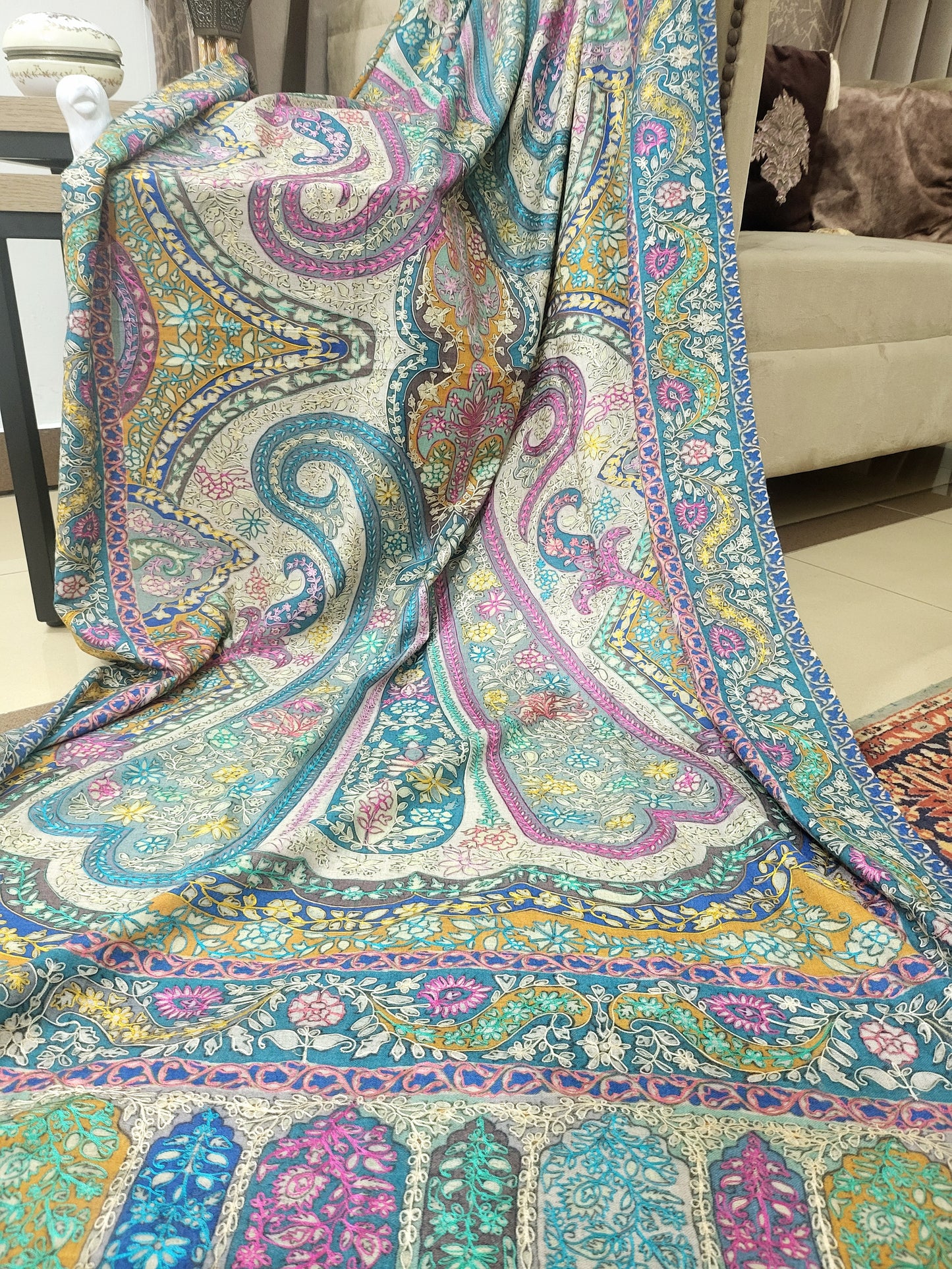 Reelkaar kalamkari: Embroidered shawl