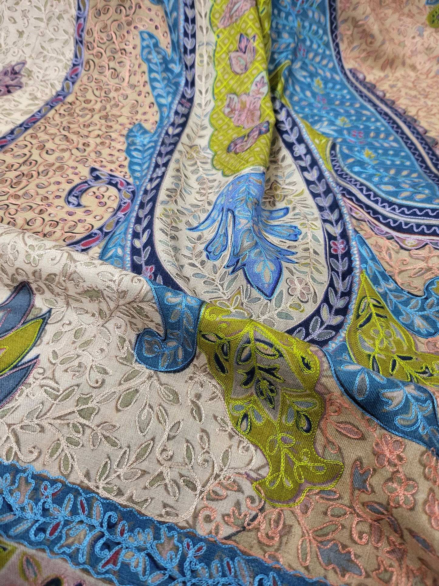 Reelkaar kalamkari: Embroidered shawl