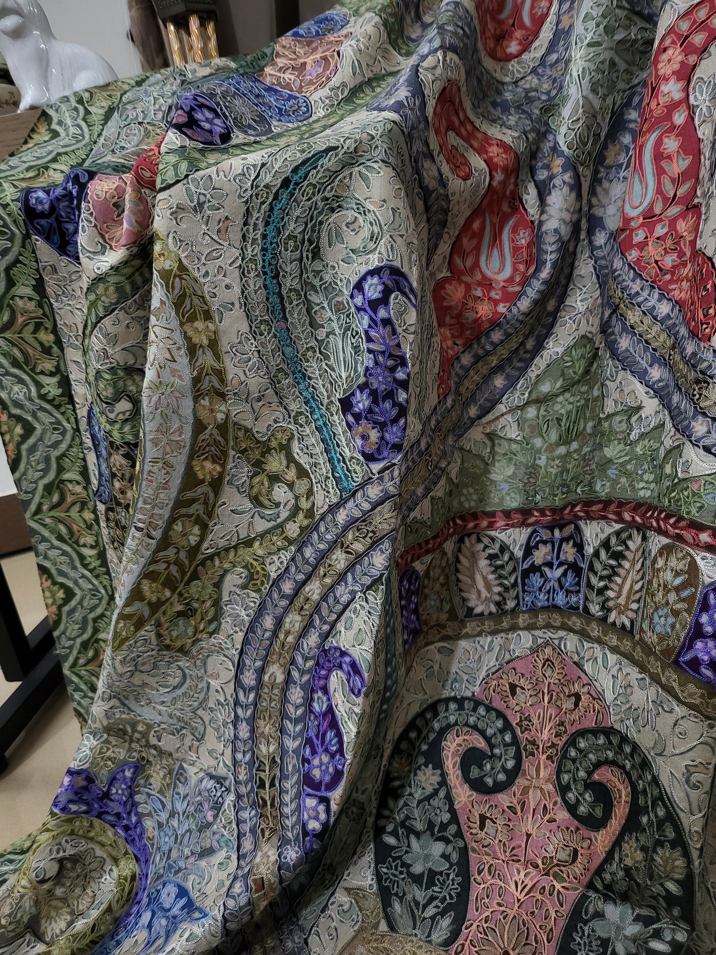 Reelkaar kalamkari: Embroidered shawl
