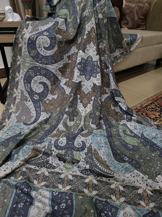 Reelkaar kalamkari: Embroidered shawl