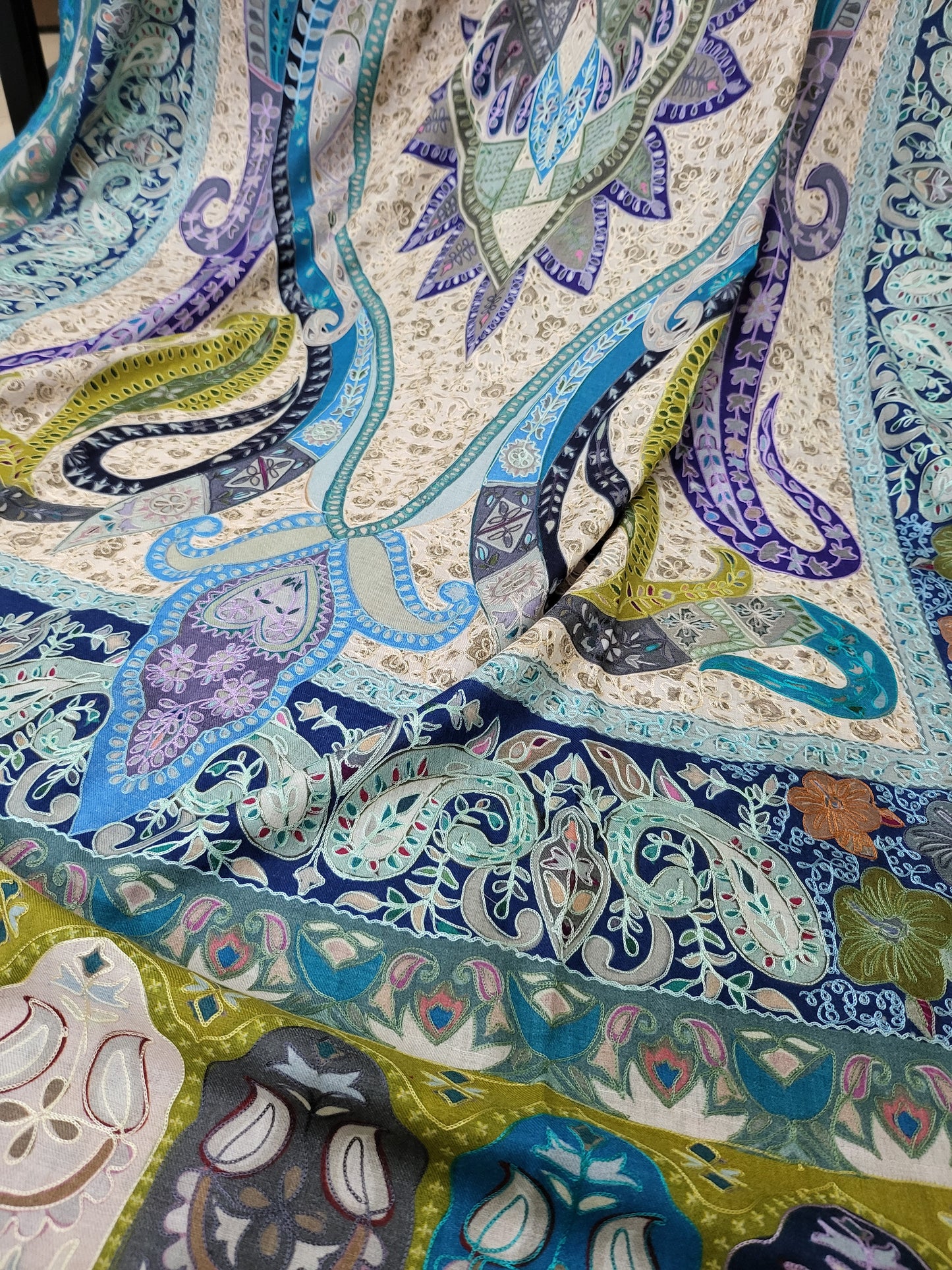 A Reelkaar kalamkari : Embroidered shawl