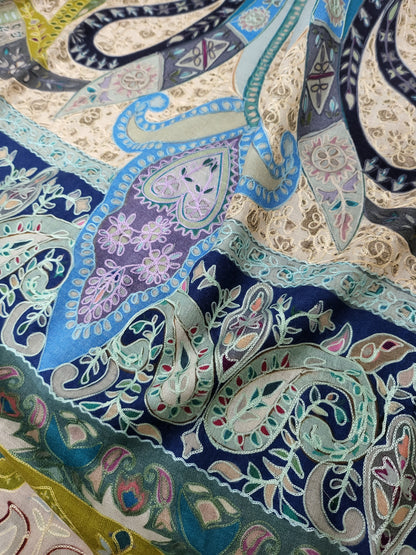 A Reelkaar kalamkari : Embroidered shawl