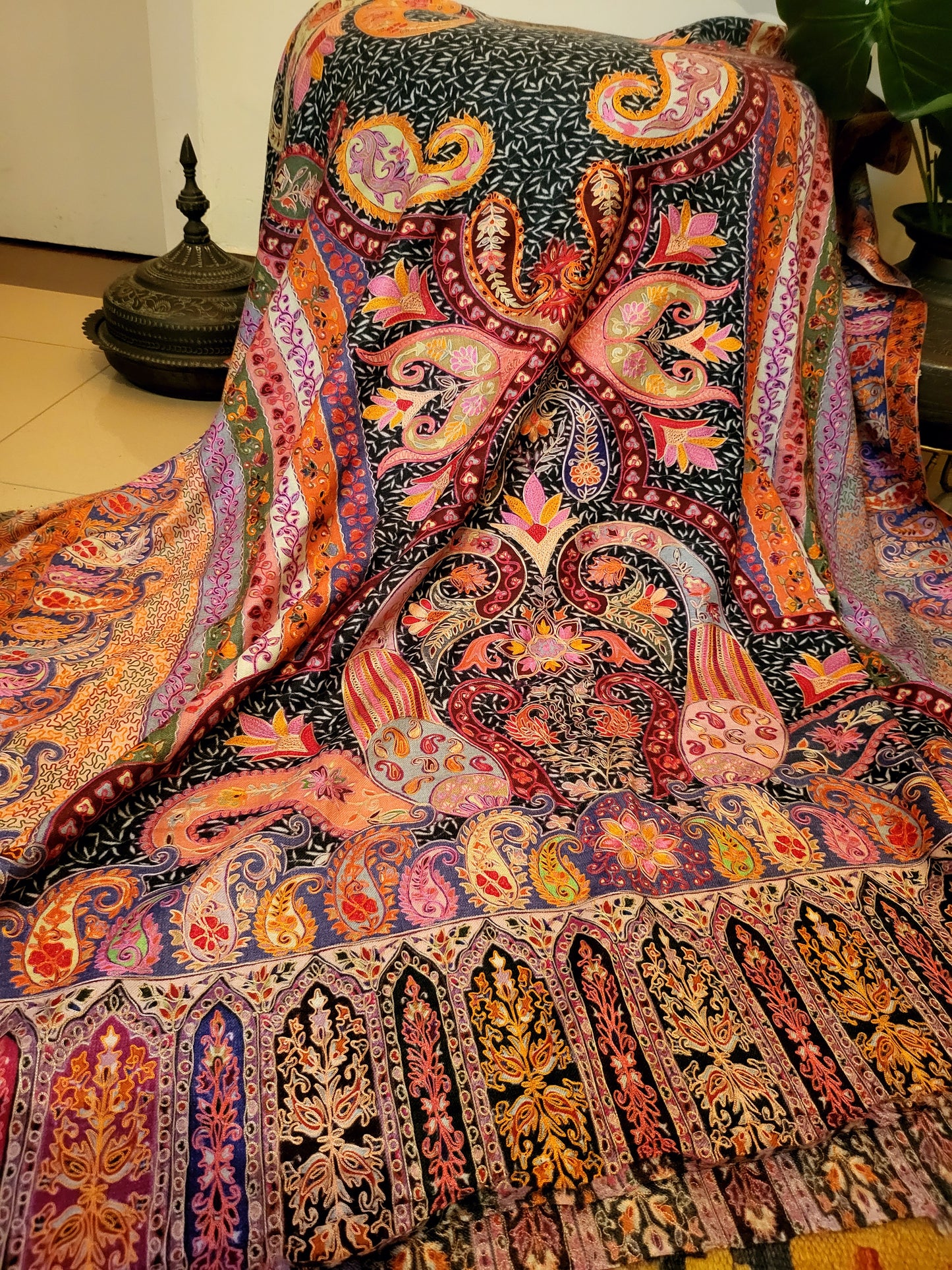 Pashtoosh  kalamkari  : Embroidered shawl