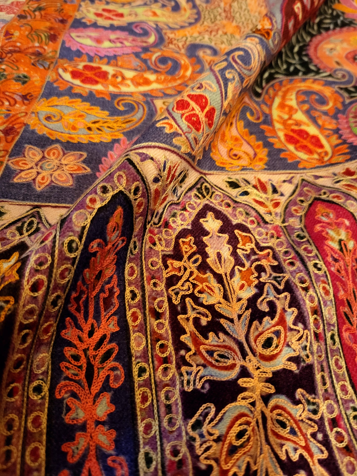 Pashtoosh  kalamkari  : Embroidered shawl