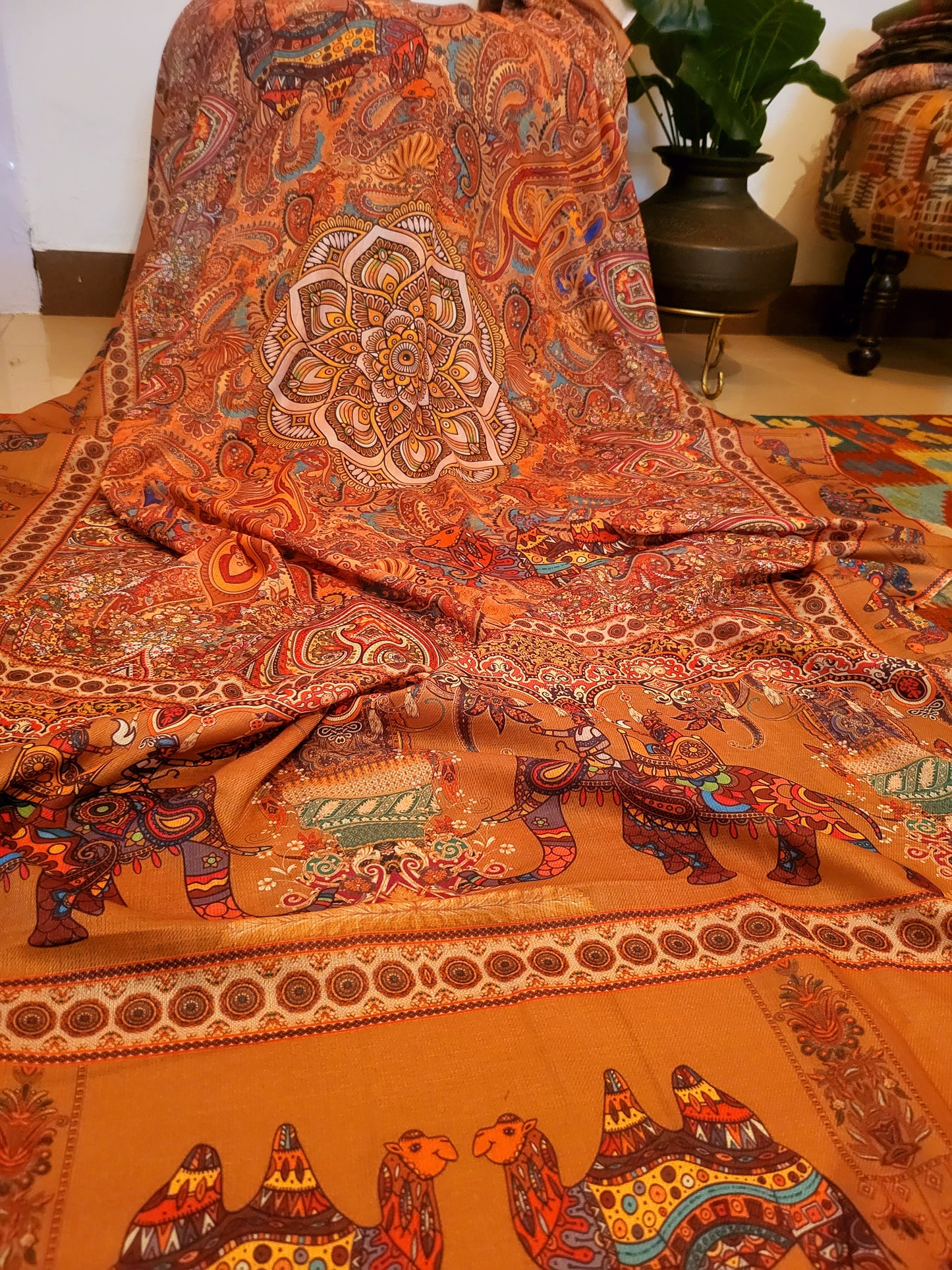 Shikargah pashmina : printed shawl