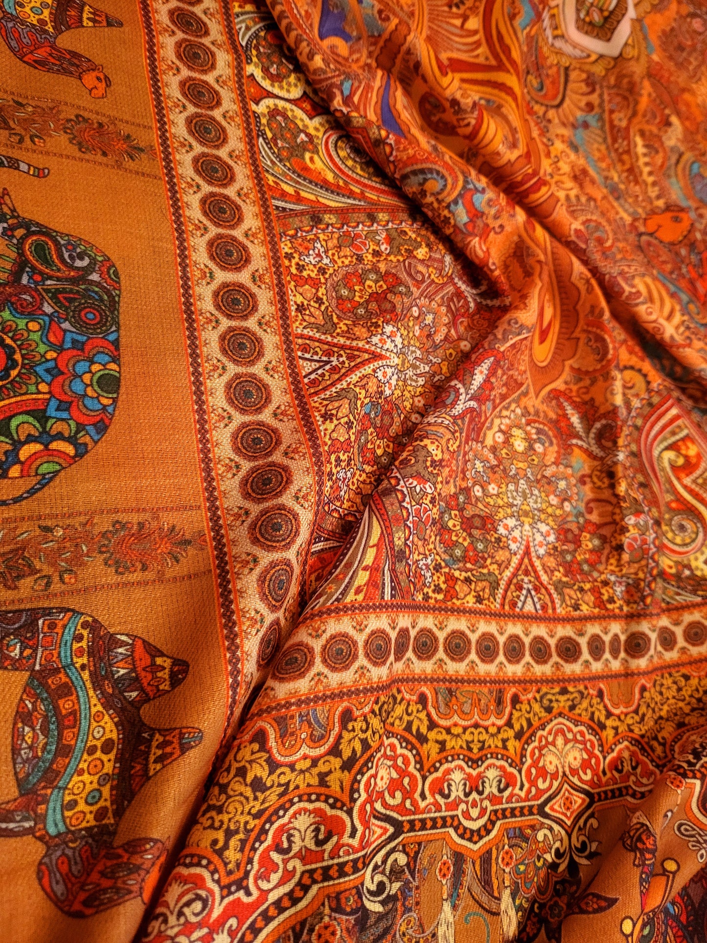 Shikargah pashmina : printed shawl