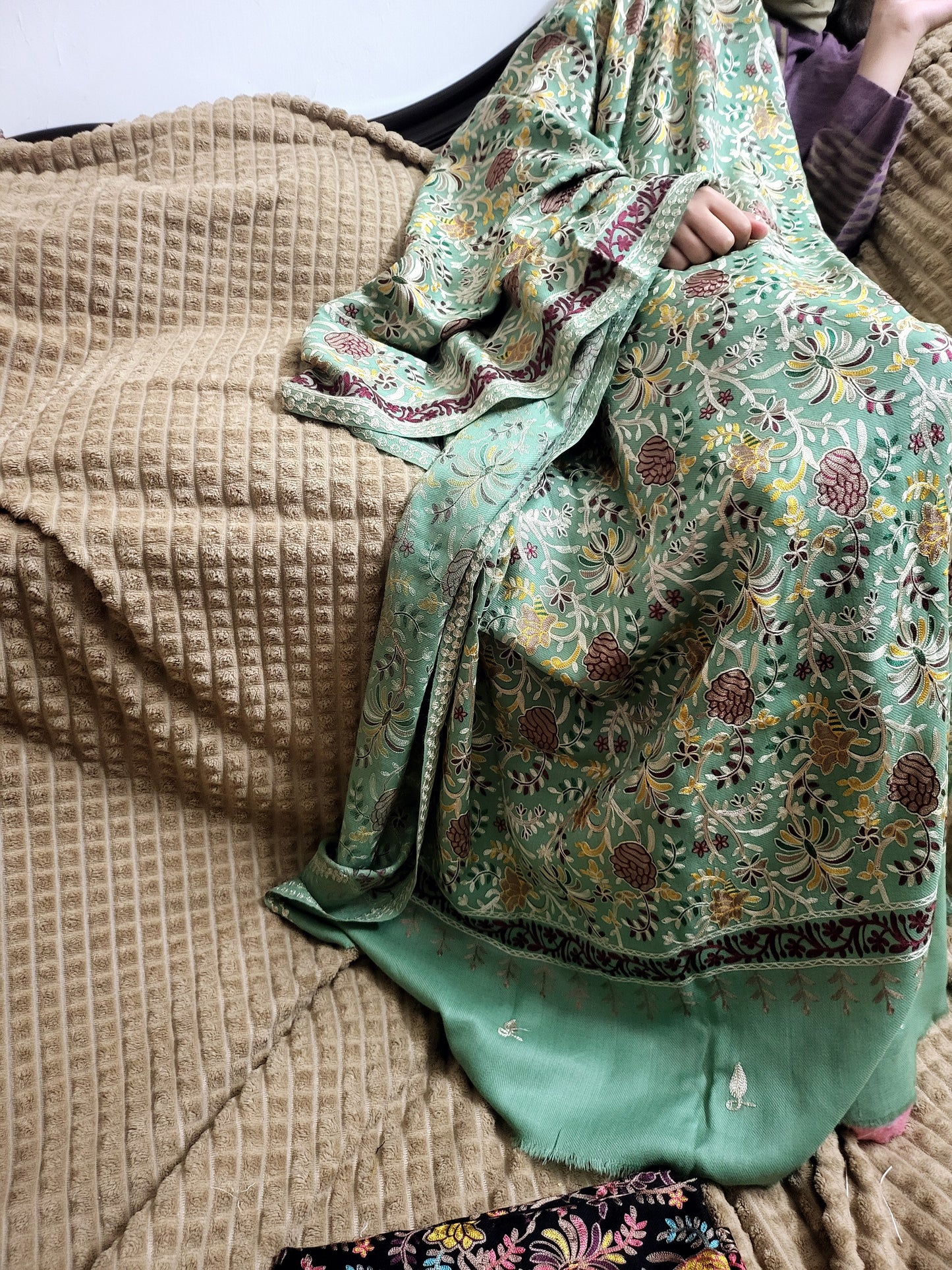 Paper machie : Embroidered shawl