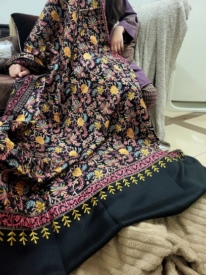 Paper machie : Embroidered shawl