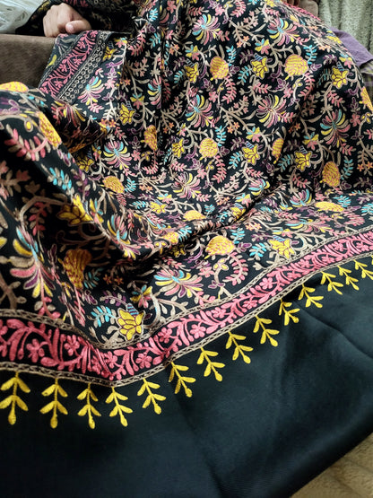 Paper machie : Embroidered shawl