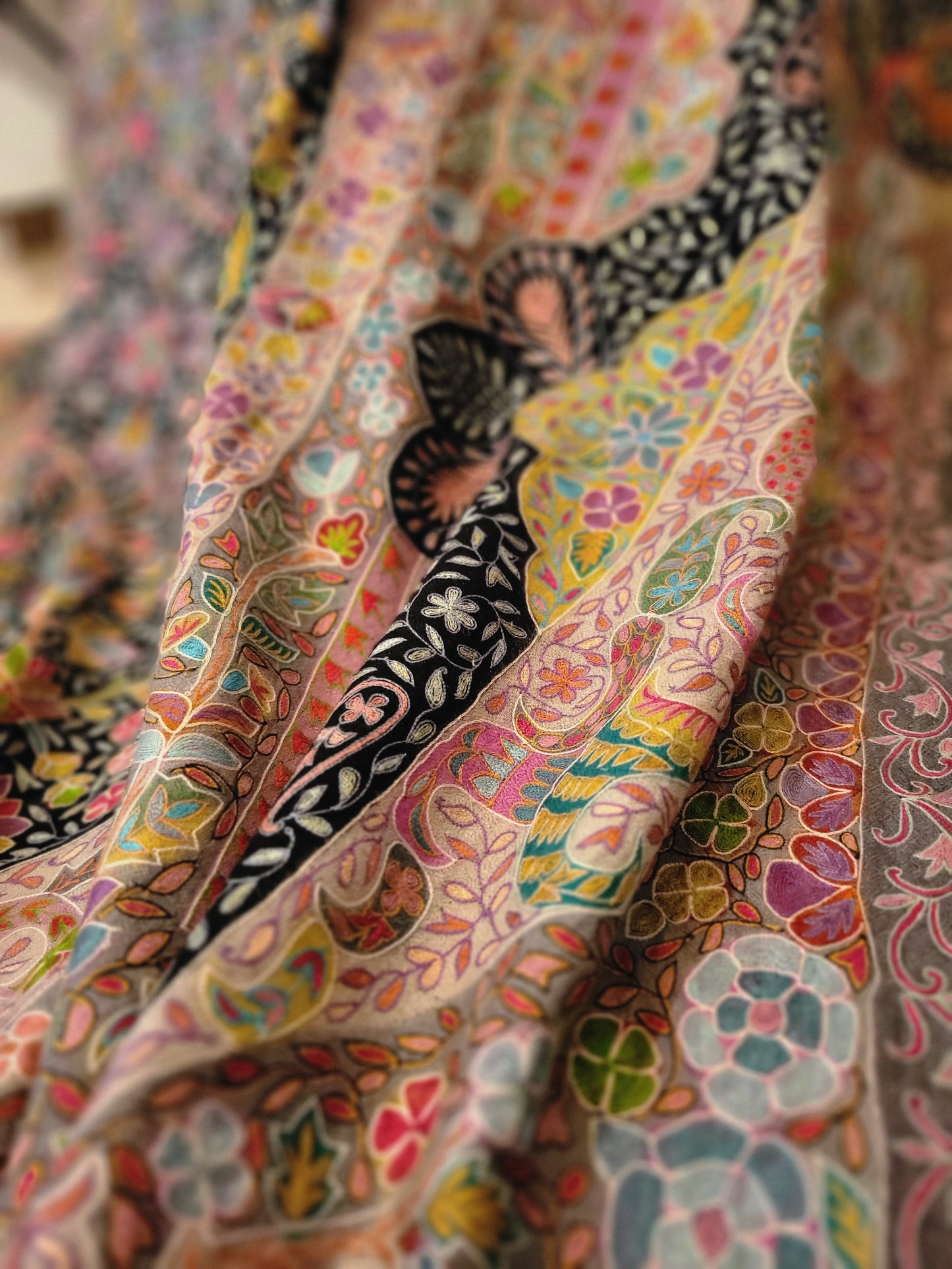 Luxury edit : Hand Embroidered kalamkari