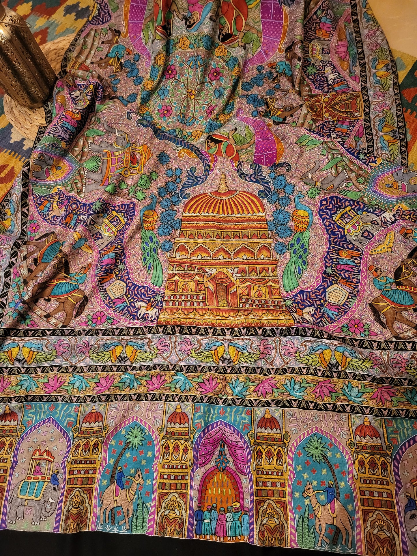 Shikargah kalamkari : Hand embroidered