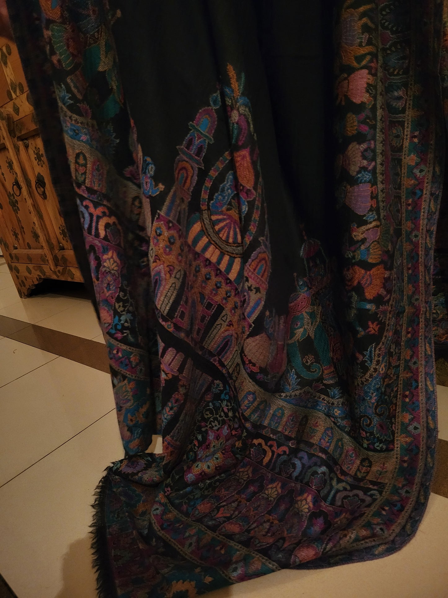 A Darbari shahjahan kaani: toosh