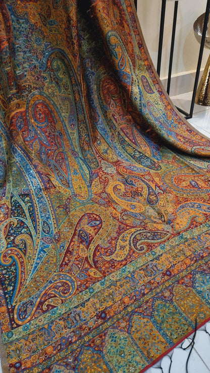 Kaani shawl: silk