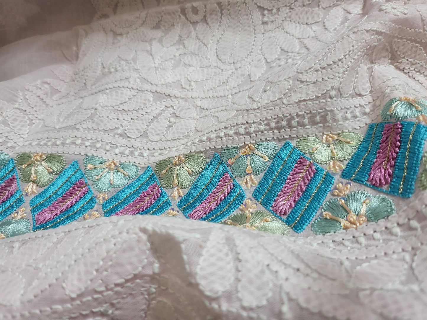 Chikankari shirt: parsi gara