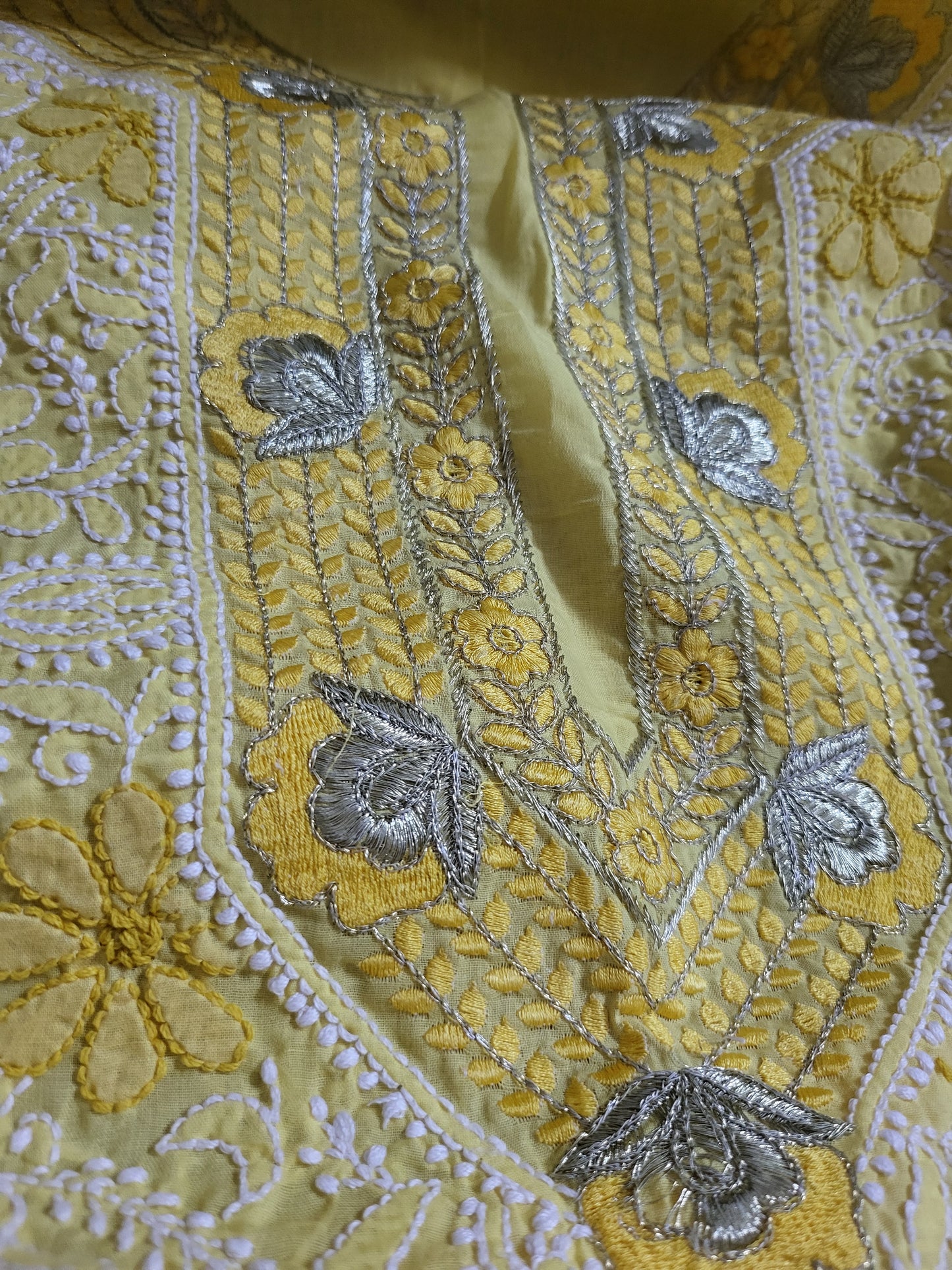Chikankari shirt : lawn