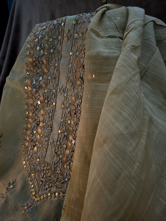 Khaadi net : suit