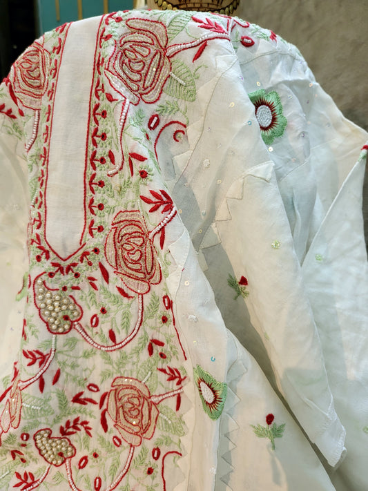 Chikankari chanderi set: Hand Embroidered