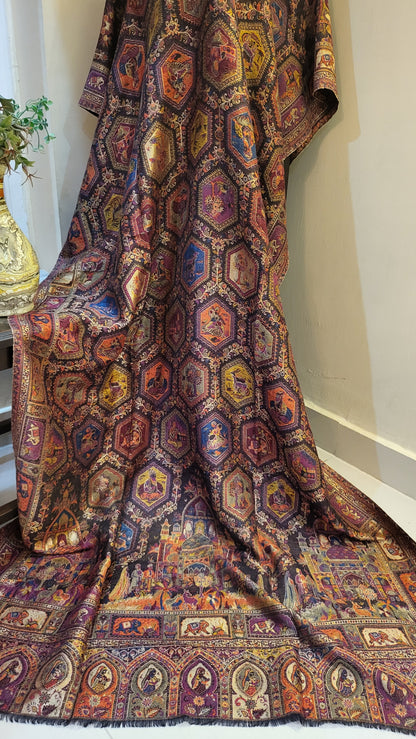 Royal moonlight kanni: Reversible shawl