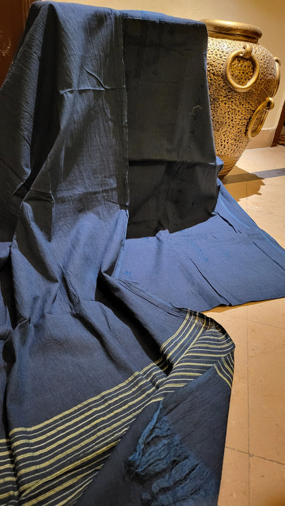 Khaddar suit : Hand embroidered