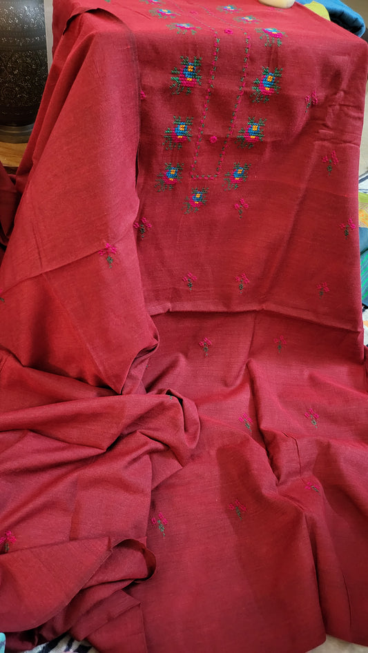 Silk khaddar : Hand embroidered