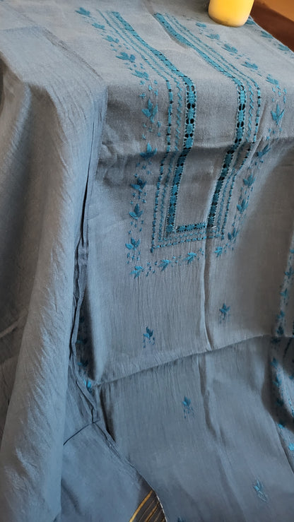 Khaddar suit : Hand embroidered