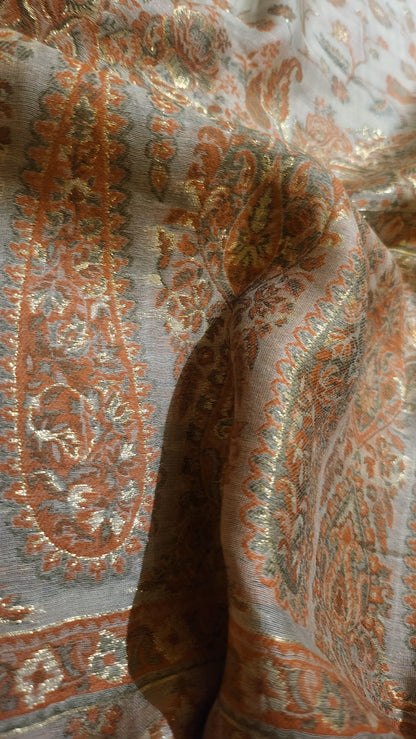 Silk kaani : shawl