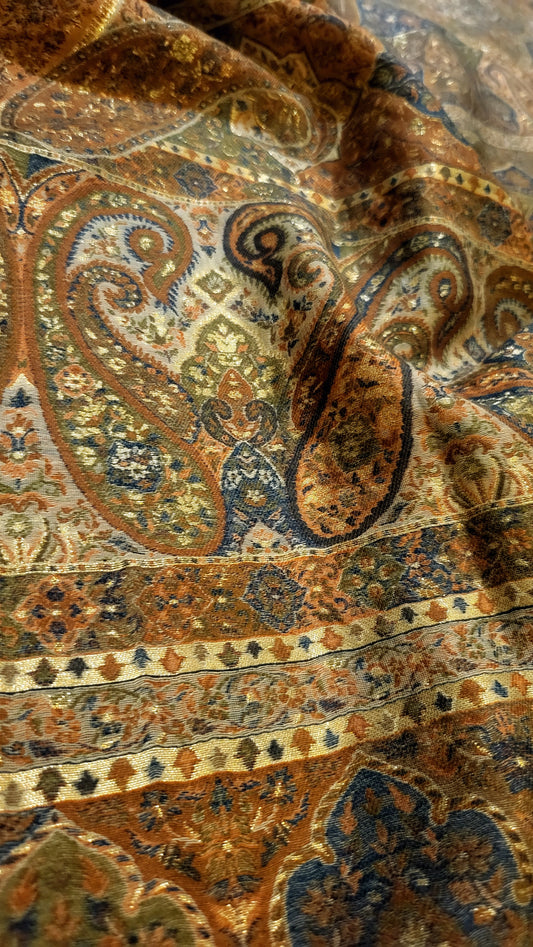 Silk kaani : shawl