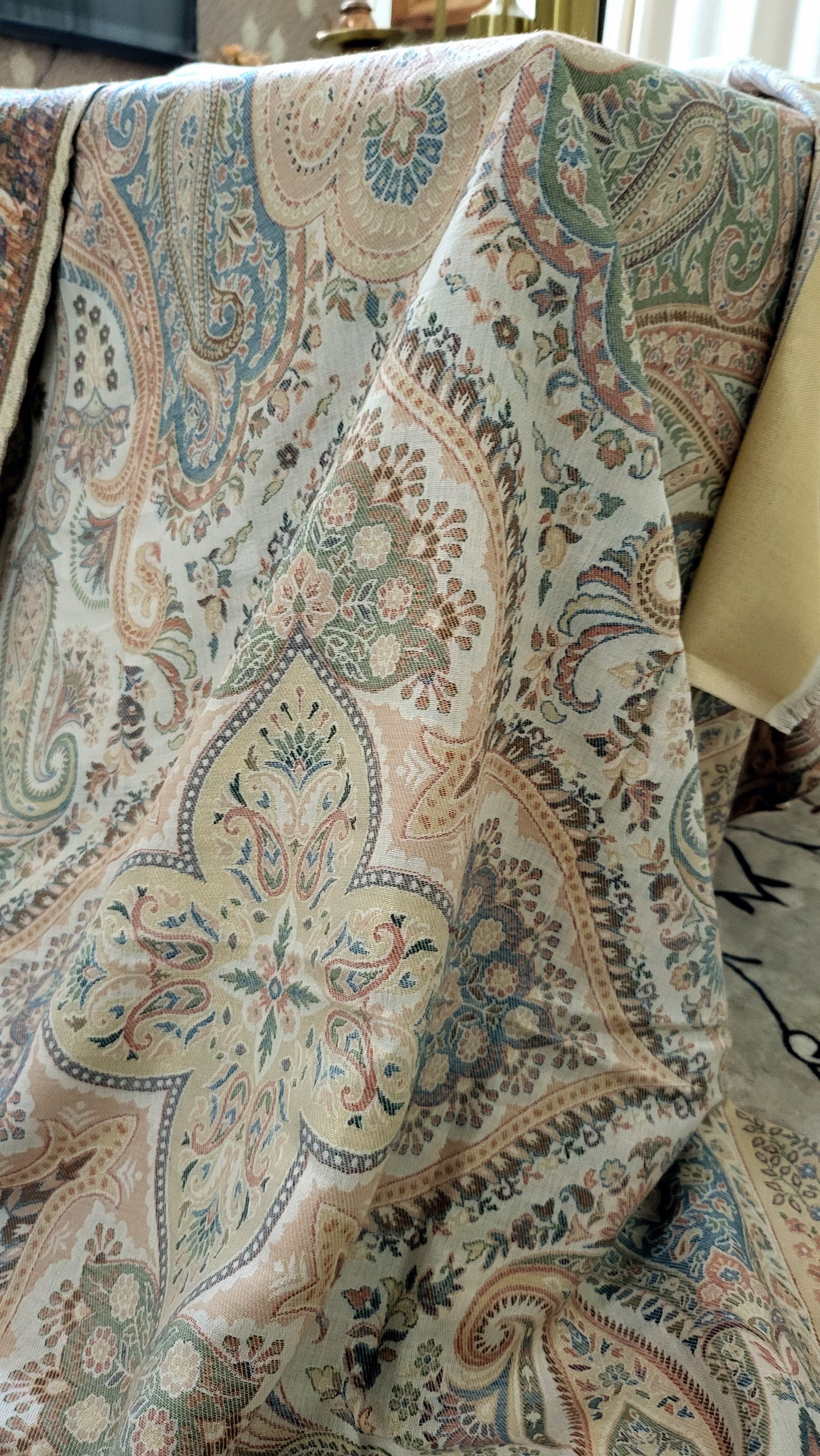 Beauty in beige: Moonlight kaani