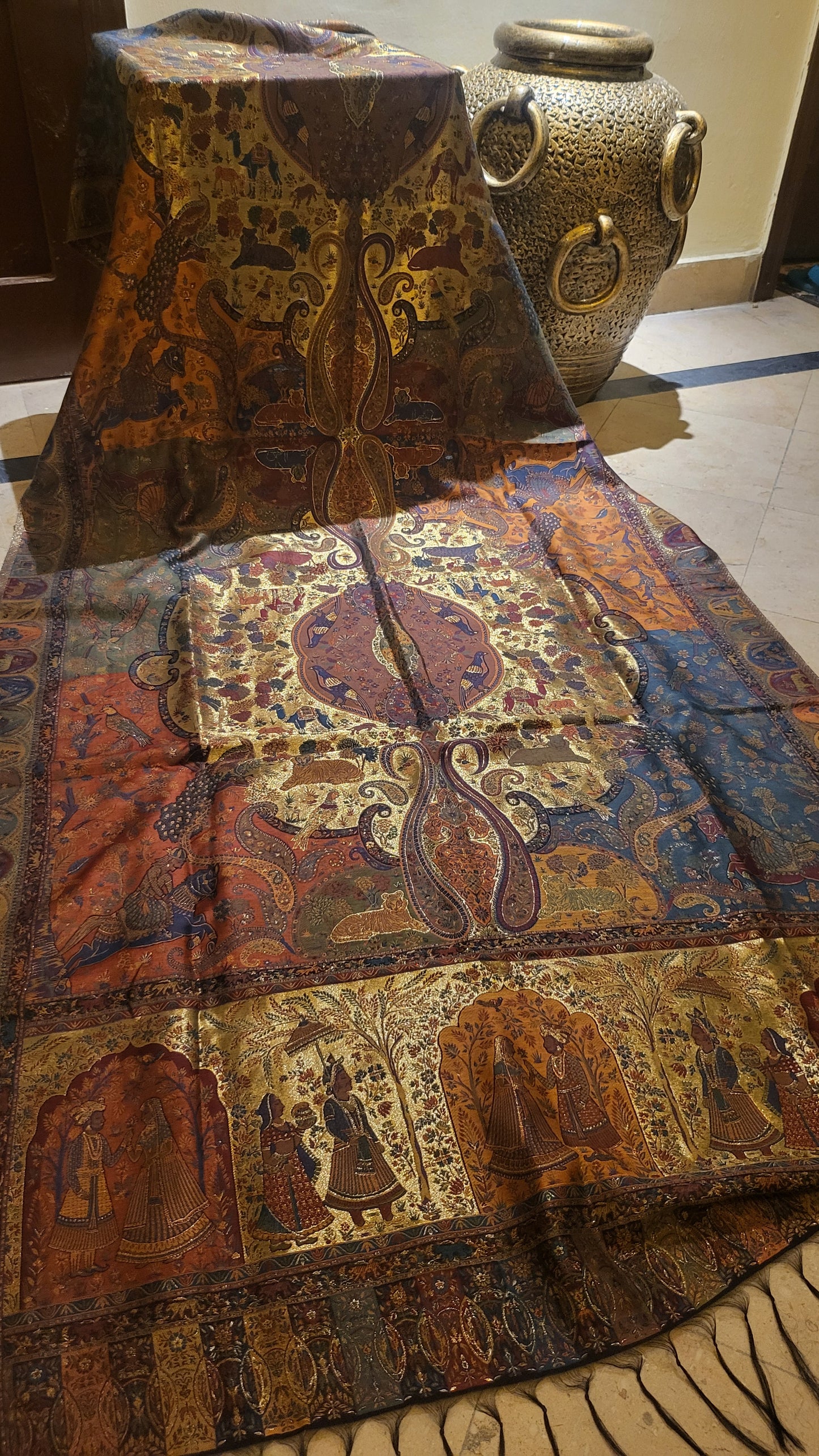 Shikargah shawl : Moonlight