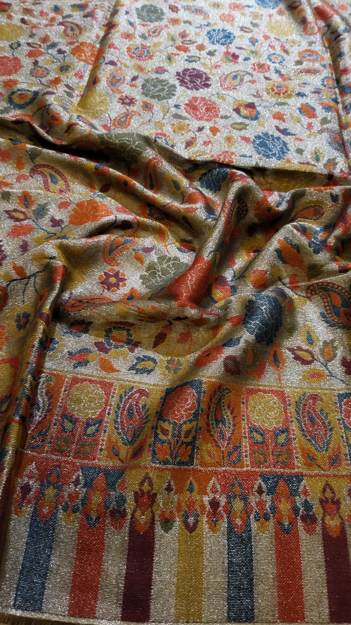 Floral grey : Moonlight kaani