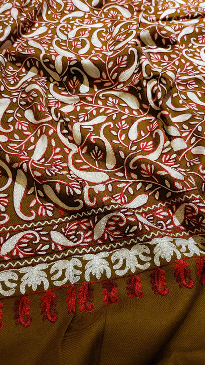 Jama shawl : Embroidered