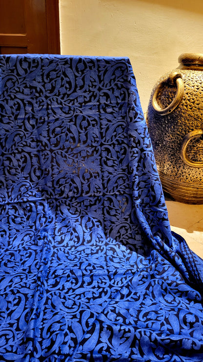 Jama shawl : Embroidered