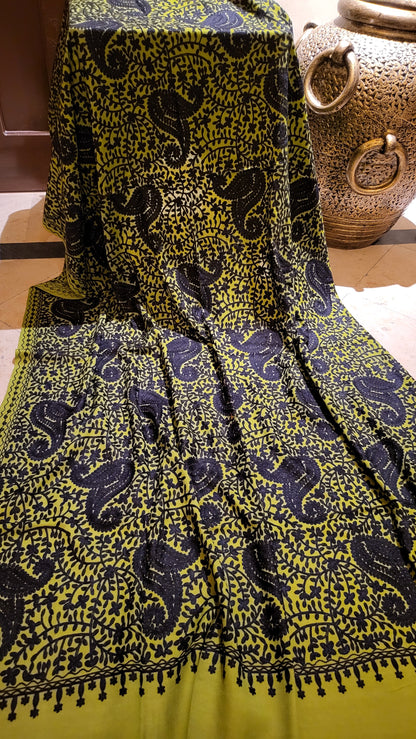 Olive edition : Embroidered shawl