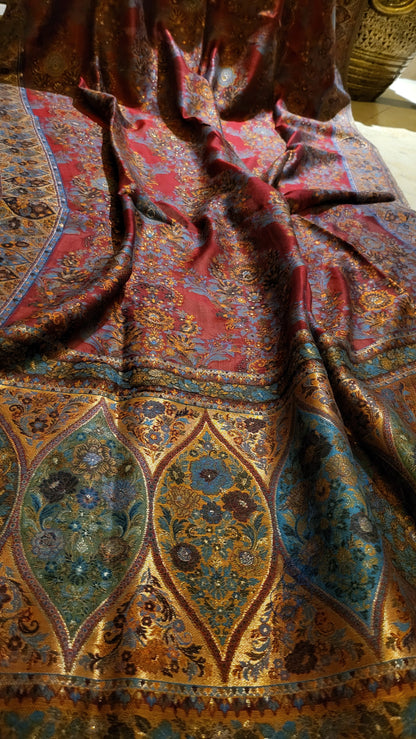 Maroon beauty : silk kanni shawl