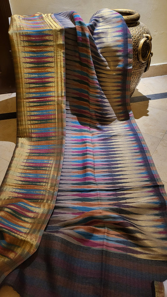 Ikkat : pashmina shawl