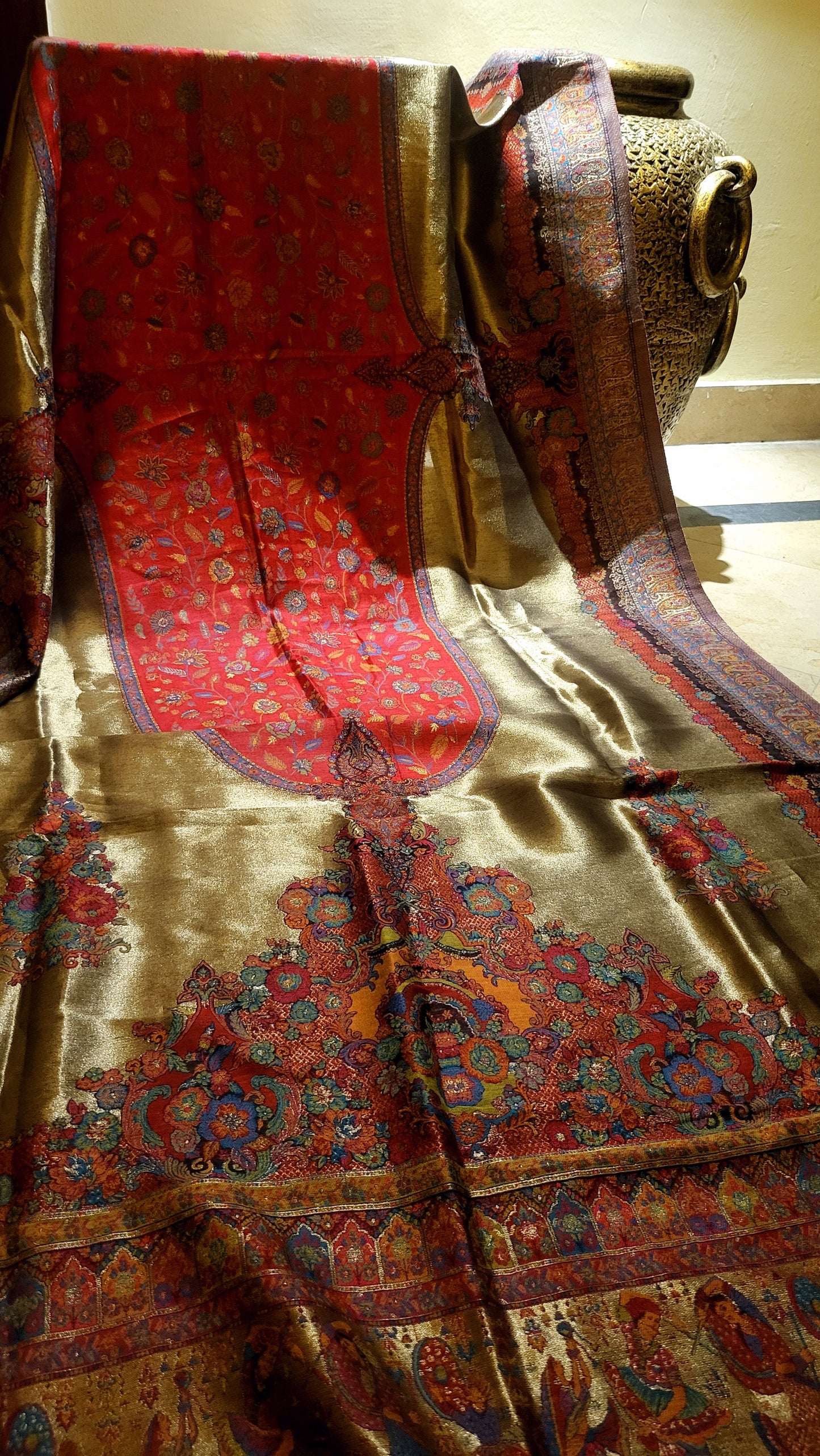 Red floral : Moonlight kaani shawl