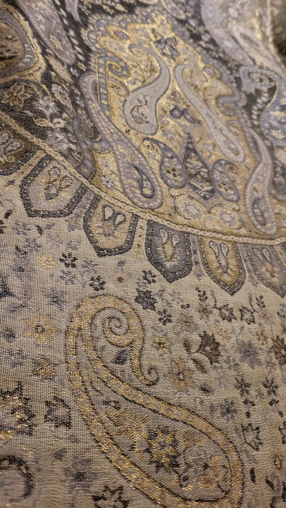 Grey and gold : Reversible kaani