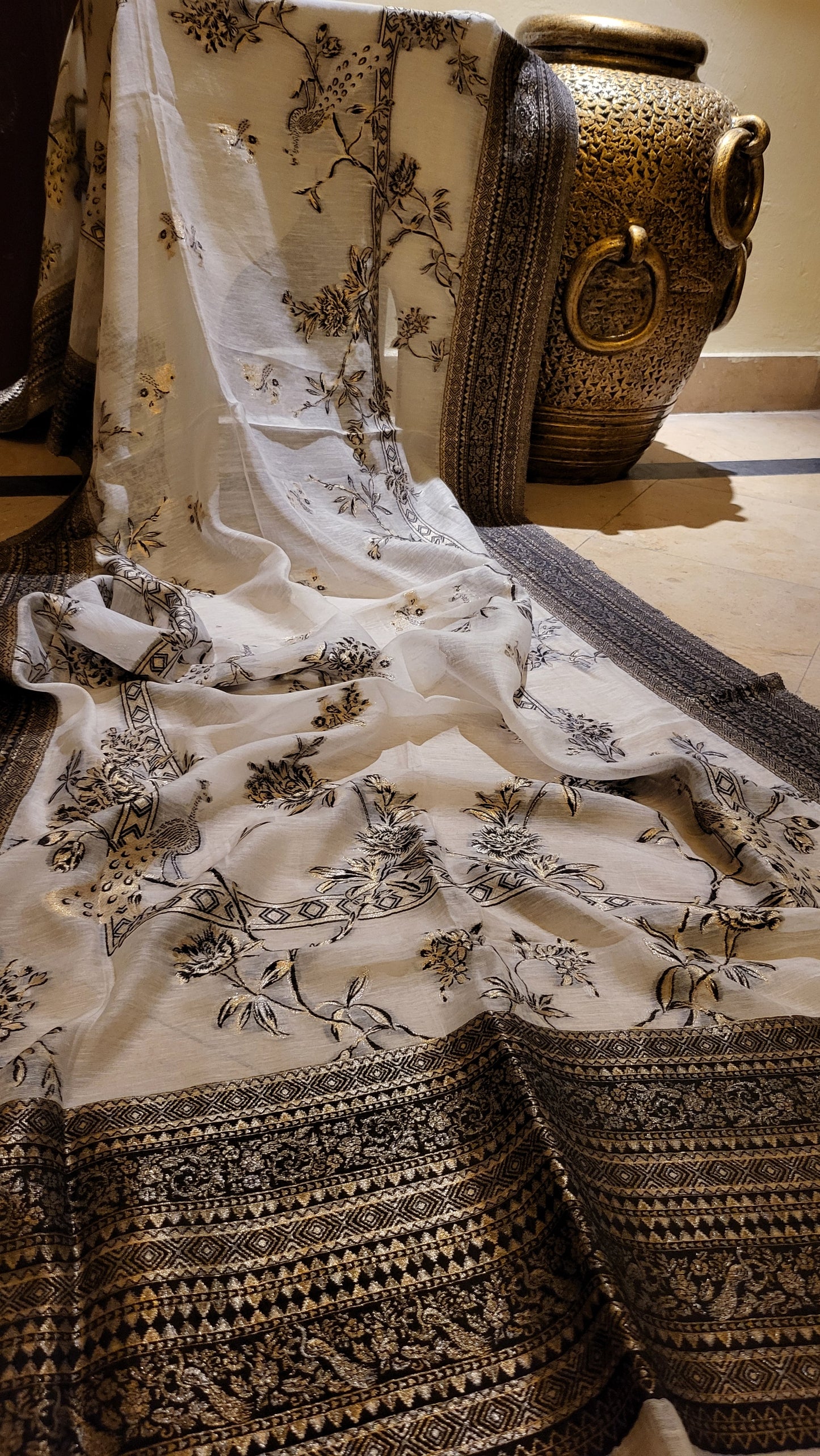 Peacock Silk kaani : shawl