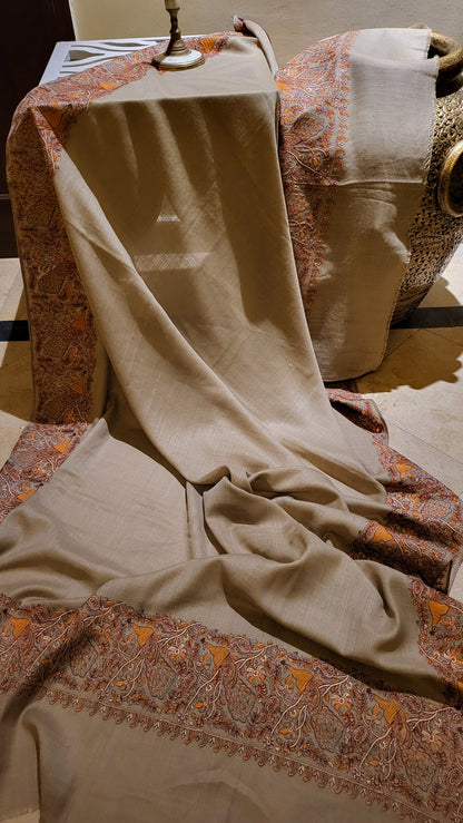 Peacock beauty : pashmina shawl