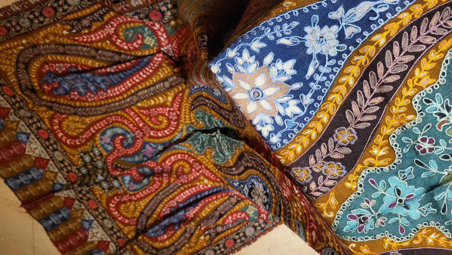 Bold and beautiful : Reelkaar kalamkari shawl