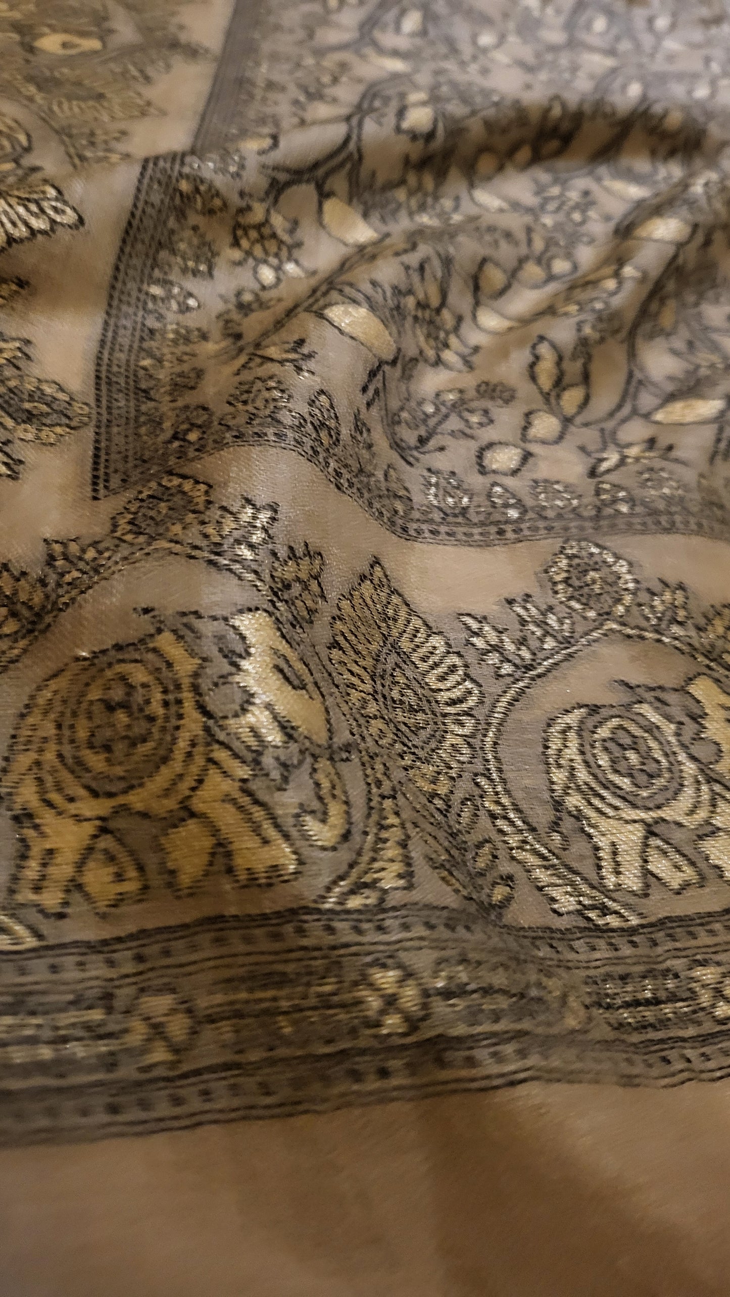 Paper kanni : pashmina shawl