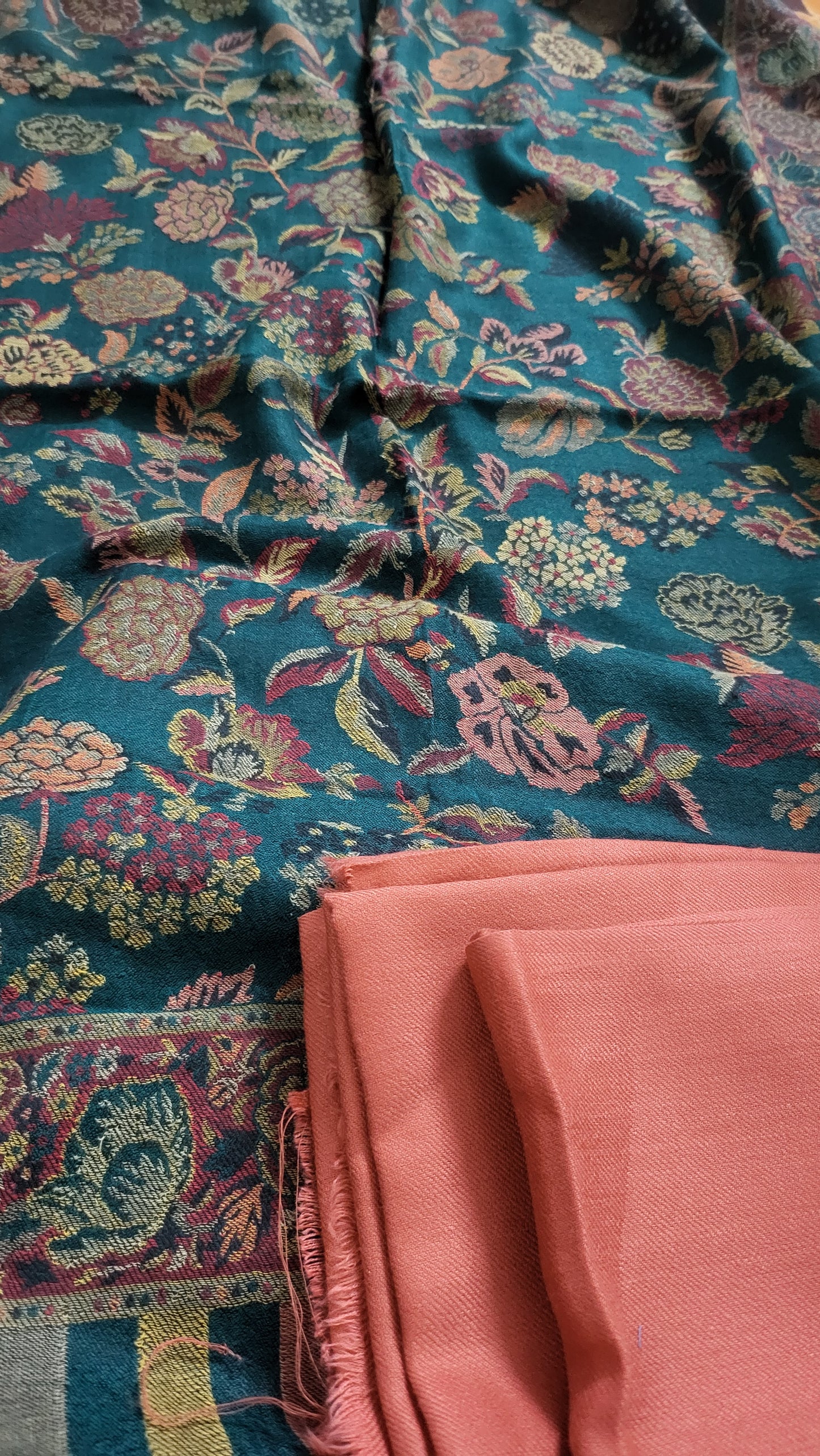 Rose kanni : Mini shawl suit