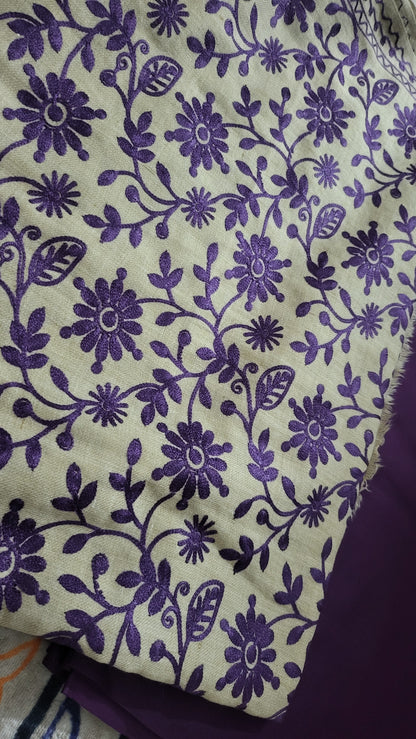 Embroidered shawl : suit